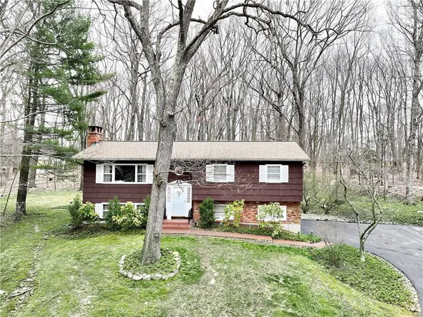 7 Cherry Circle, Pomona, NY 10970