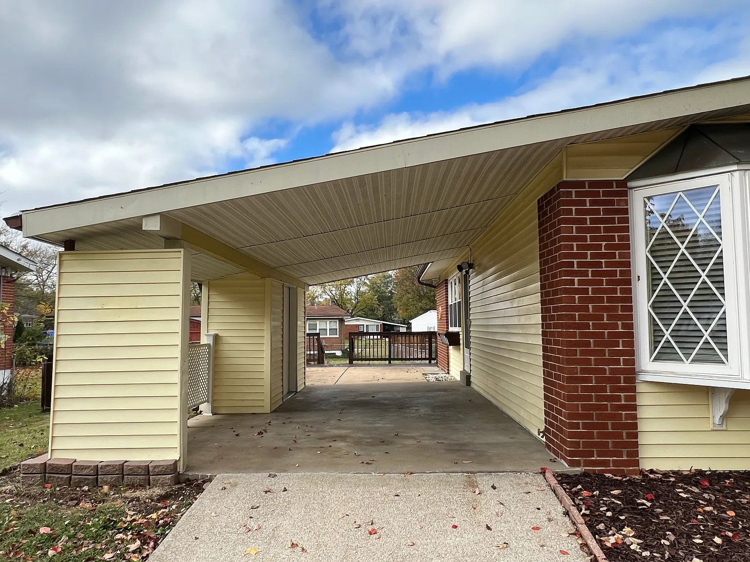 3 bed, 1064 sqft, $1,795 — Photo 3