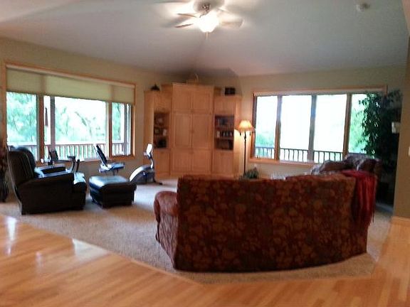 3rd image of 7020 Basswood Ln
