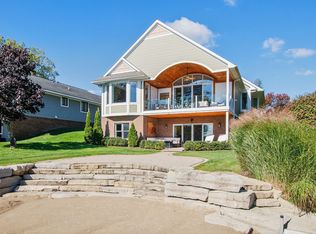 8495 Waumegah Rd, Clarkston, MI 48348