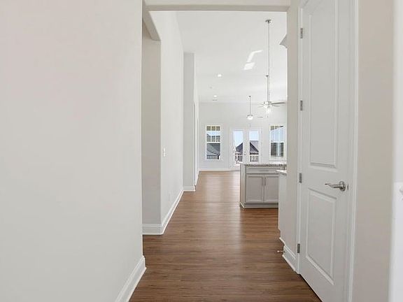 5th image of 1250 Clearbrook Ln