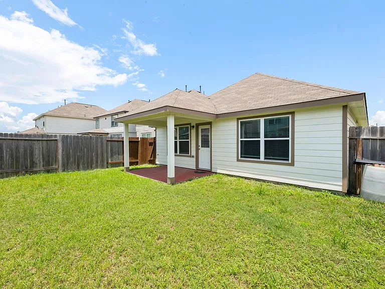 17555 Greystanes Rd — Photo 24