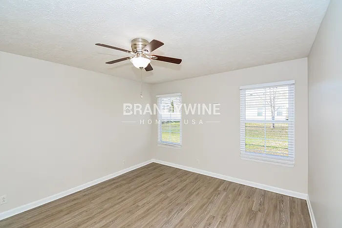 1138 Melvin Dr — Photo 9
