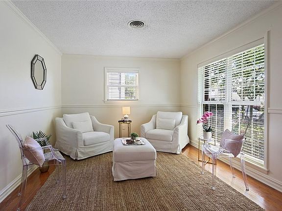 5th image of 3908 Napoli Dr