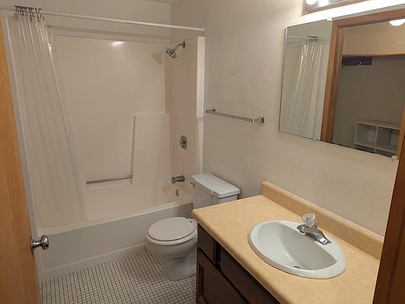 5th image of 222 Jay St APT 307