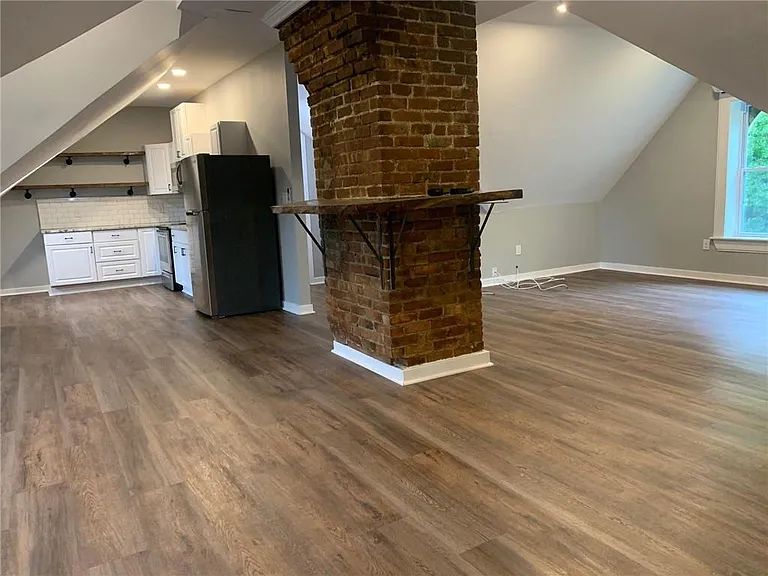 78 Duncan Ave #5 — Photo 10