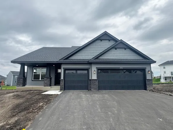1911 Dogwood Ct, Carver, MN 55315