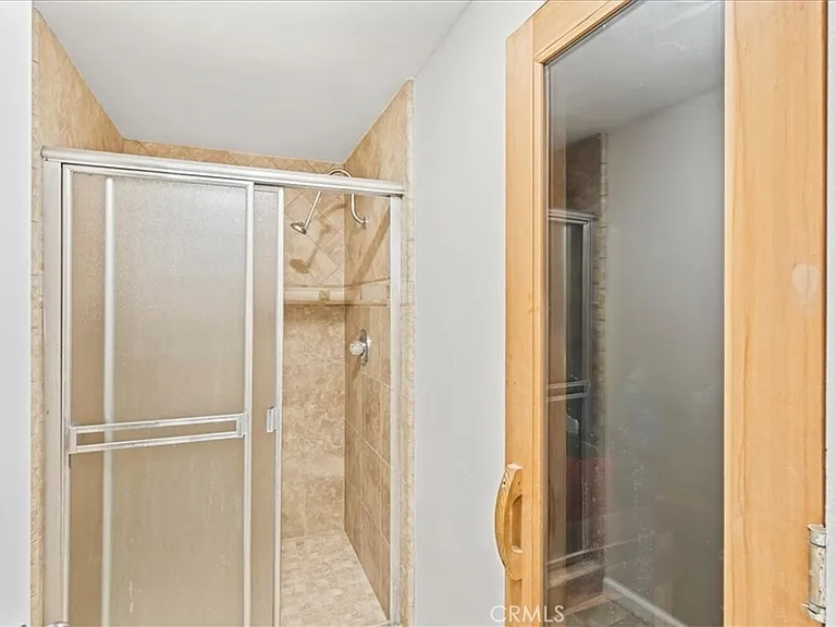 512 Esplanade #103 — Photo 39
