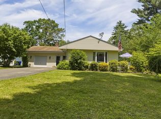 110 Parkerview St, Springfield, MA 01129