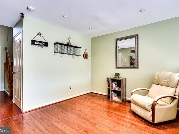 4th image of 5207 Columbia Rd #957