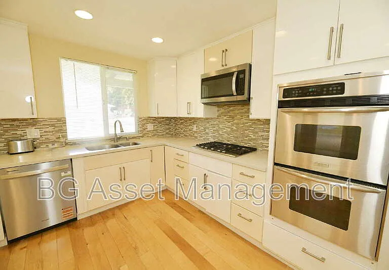 3830 Twin Oaks Way — Photo 6