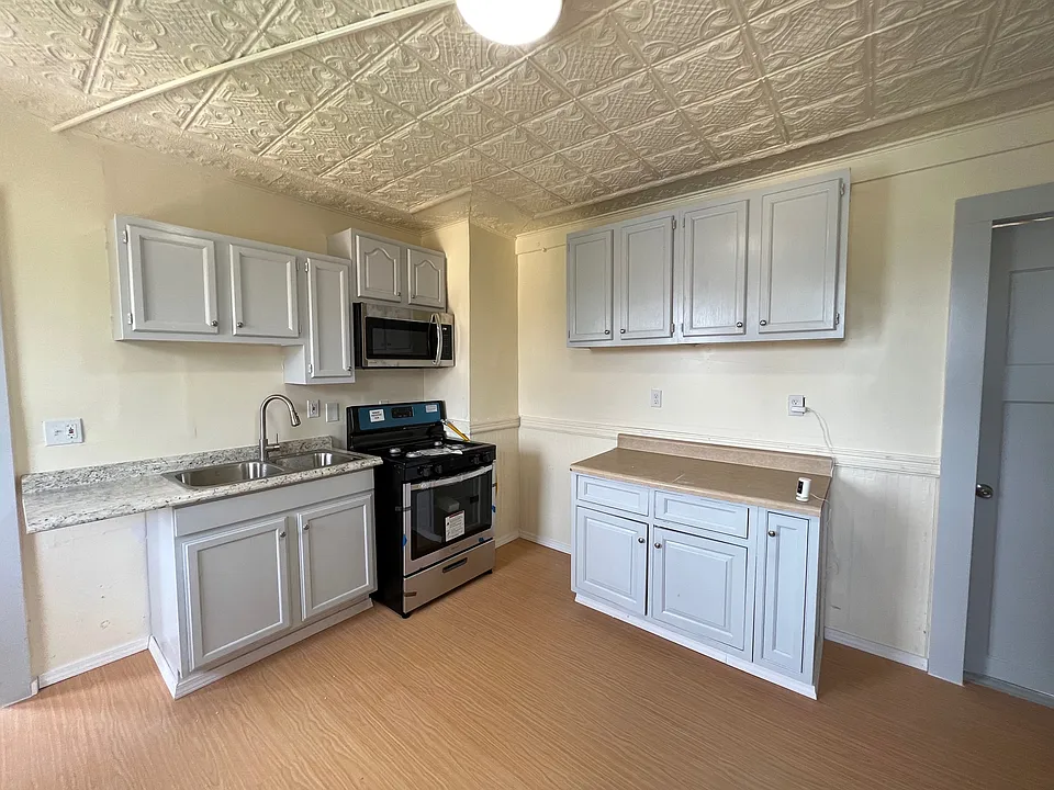 12 Aetna St #2