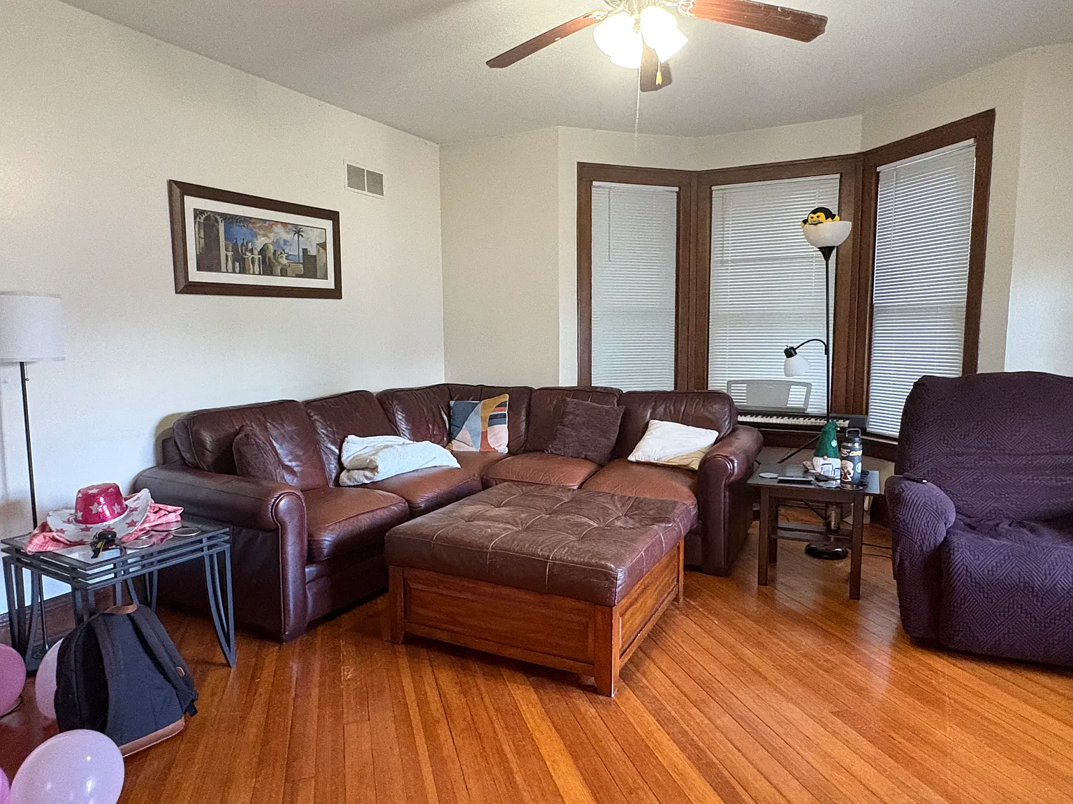 3 bed, 2570 sqft, $2,229 — Photo 2