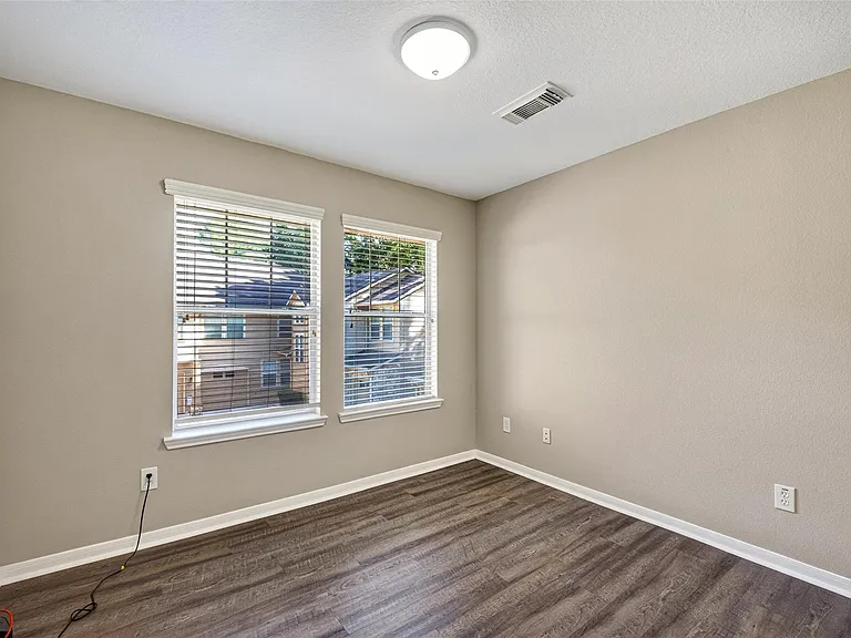 77 Woodlily Pl — Photo 26