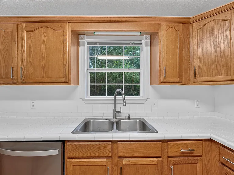 287 Road Atlanta — Photo 13