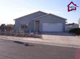 1001 Aguilera Ct, Las Cruces, NM 88007
