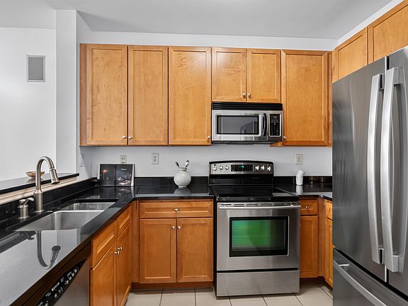 4th image of 24 Avenue At Port Imperial APT 140