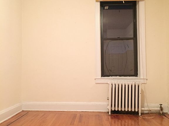3rd image of 2308 Newtown Ave APT 4EW