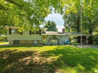 213 N Tower Rd, Carbondale, IL 62901