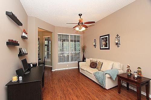 4th image of 12195 Silver Saddle Dr