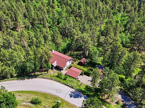 8912 Ridge Trl, Sturgis, SD 57785