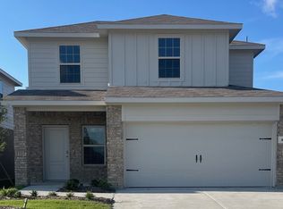 915 Country Rd, Royse City, TX 75189