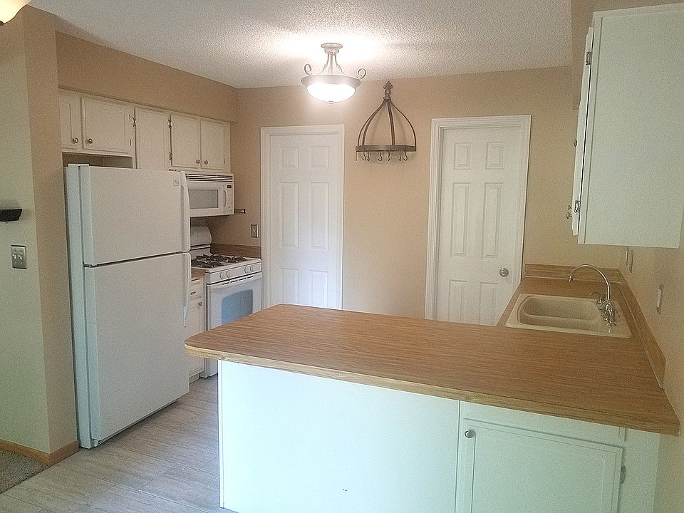 1st image of 8617 N Zinnia Way #1