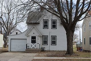 2nd image of 1207 Albion Ave
