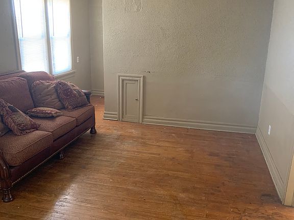 3rd image of 1536 N Nebraska Ave #B