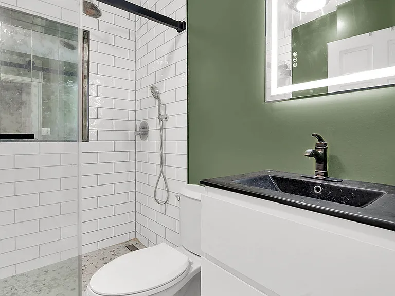 3001 N Damen Ave #1 — Photo 13