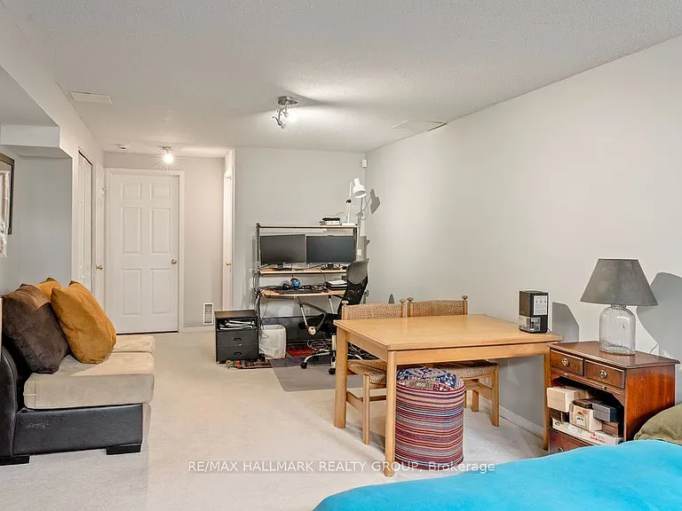 113 Carwood Cir — Photo 31