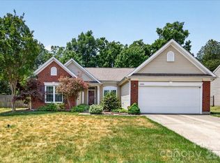 16046 Stuarts Draft Ct, Charlotte, NC 28278