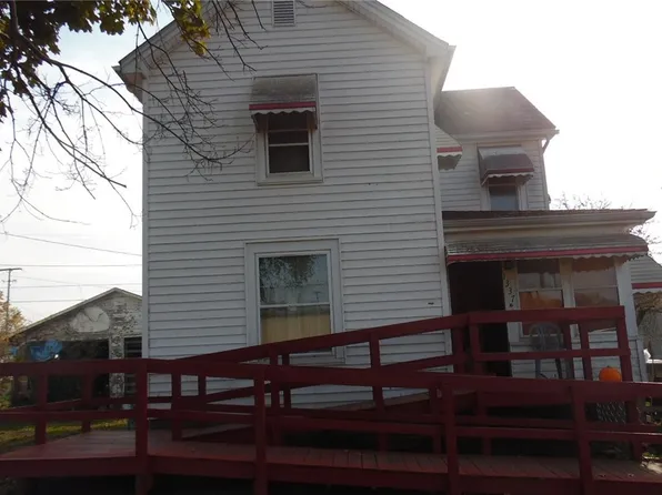 1337 E Main St, Coshocton, OH 43812