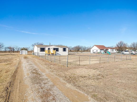 3rd image of 4201 Green Ridge Ln