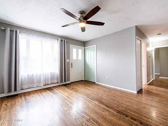 5th image of 311 Oxford Ln