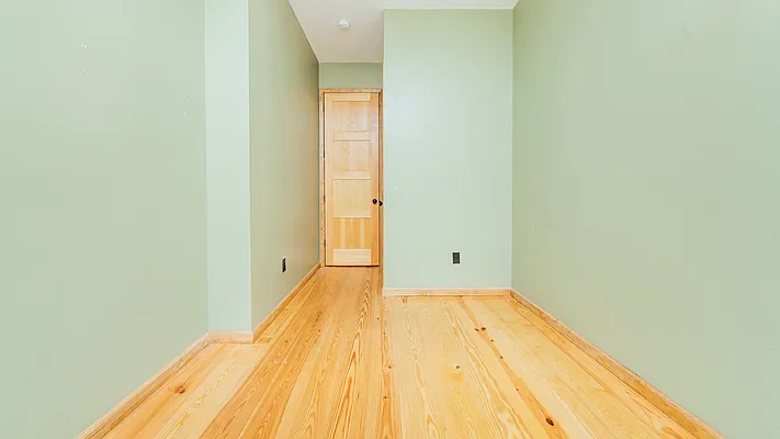 Rented by Nooklyn NYC LLC | media 19