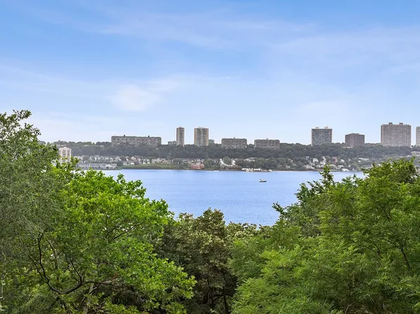 750 Riverside Dr APT 4C, New York, NY 10031