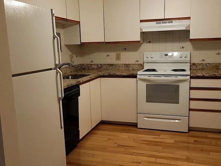 3920 Mystic Valley Pkwy #621 — Photo 9