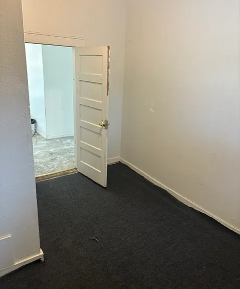 1031 N Florence Ave — Photo 30