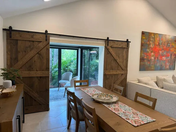 21708 Tall Palm Cir, Boca Raton, FL 33433