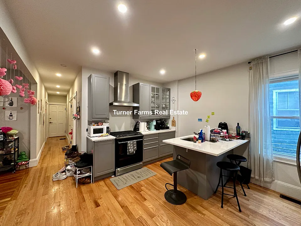 19 Sudan St
