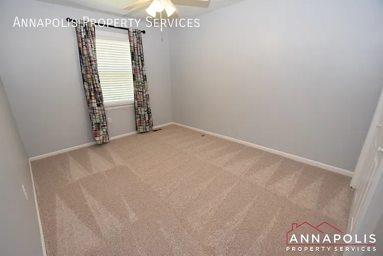 364 Ellenham Ct — Photo 17