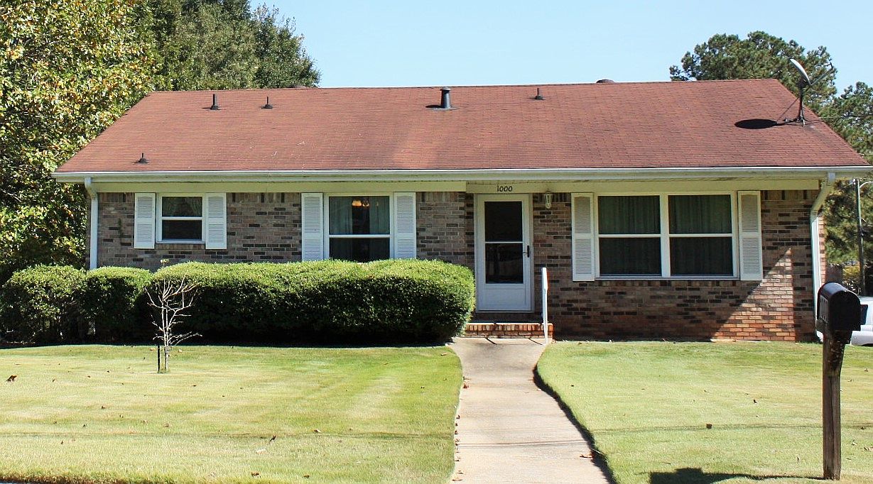 1000 Fairlawn Dr, Hueytown, AL 35203 Zillow