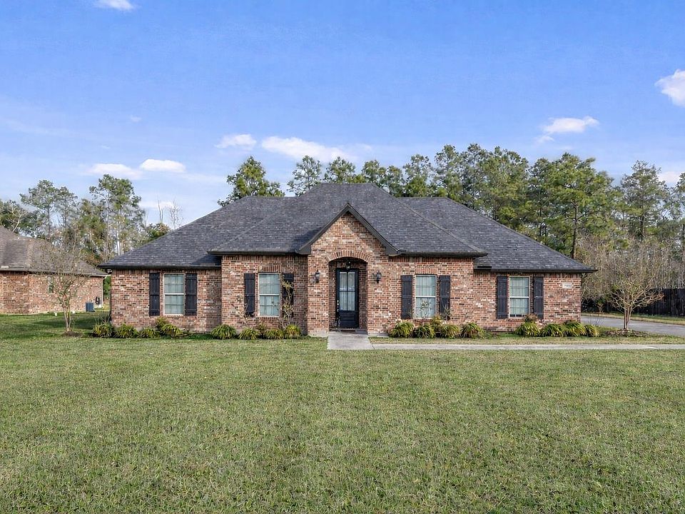 1st image of 2660 Tioga Dr