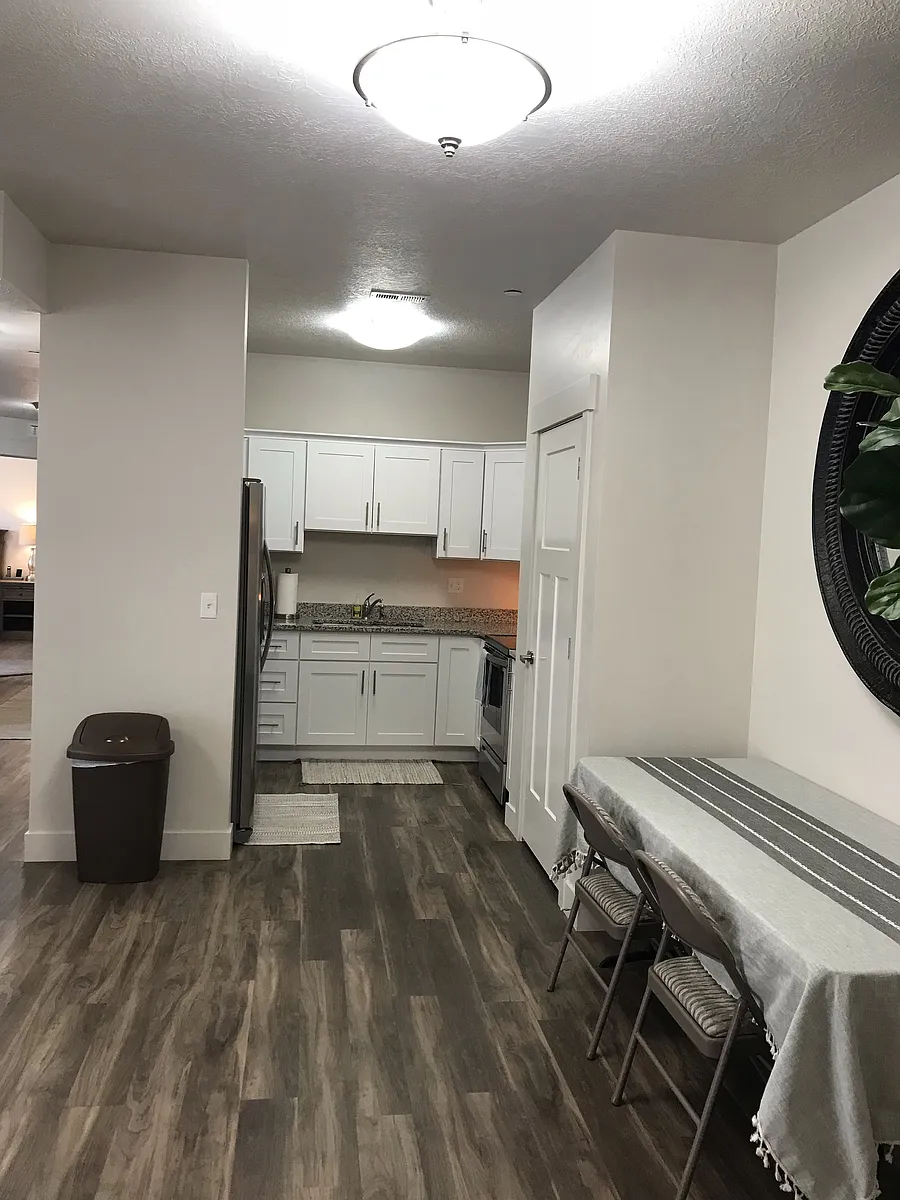 Building Photo - 1059 S 500 E #C204