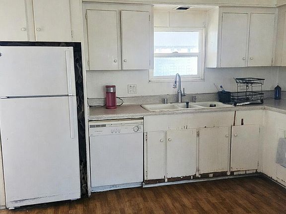 3rd image of 10685 Blackburn Pl #9