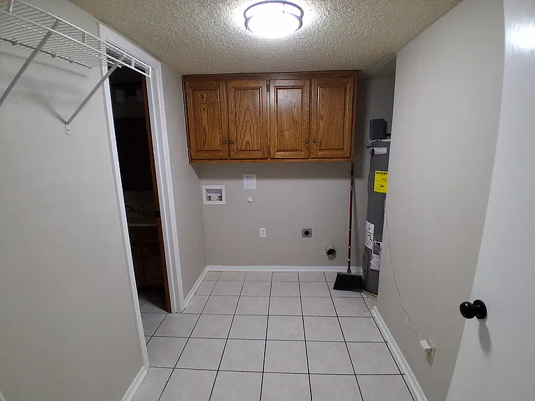 2802 S Fielder Rd #A — Photo 6
