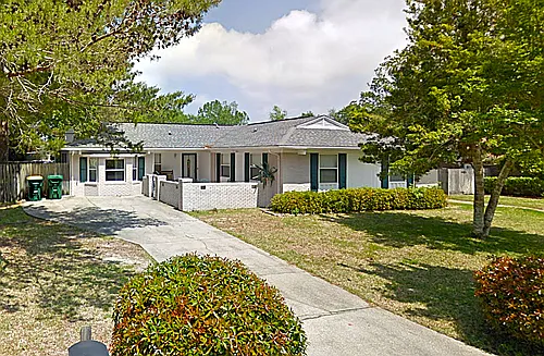 401 Crystal Ln Photo 1