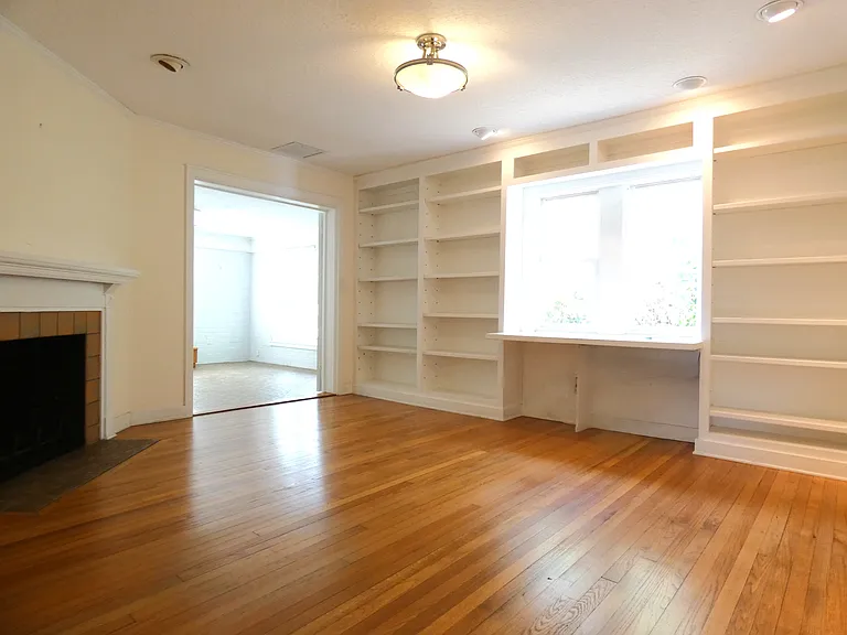 246 Palmer Ave — Photo 9