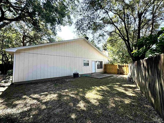5th image of 2962 Meredith Dr